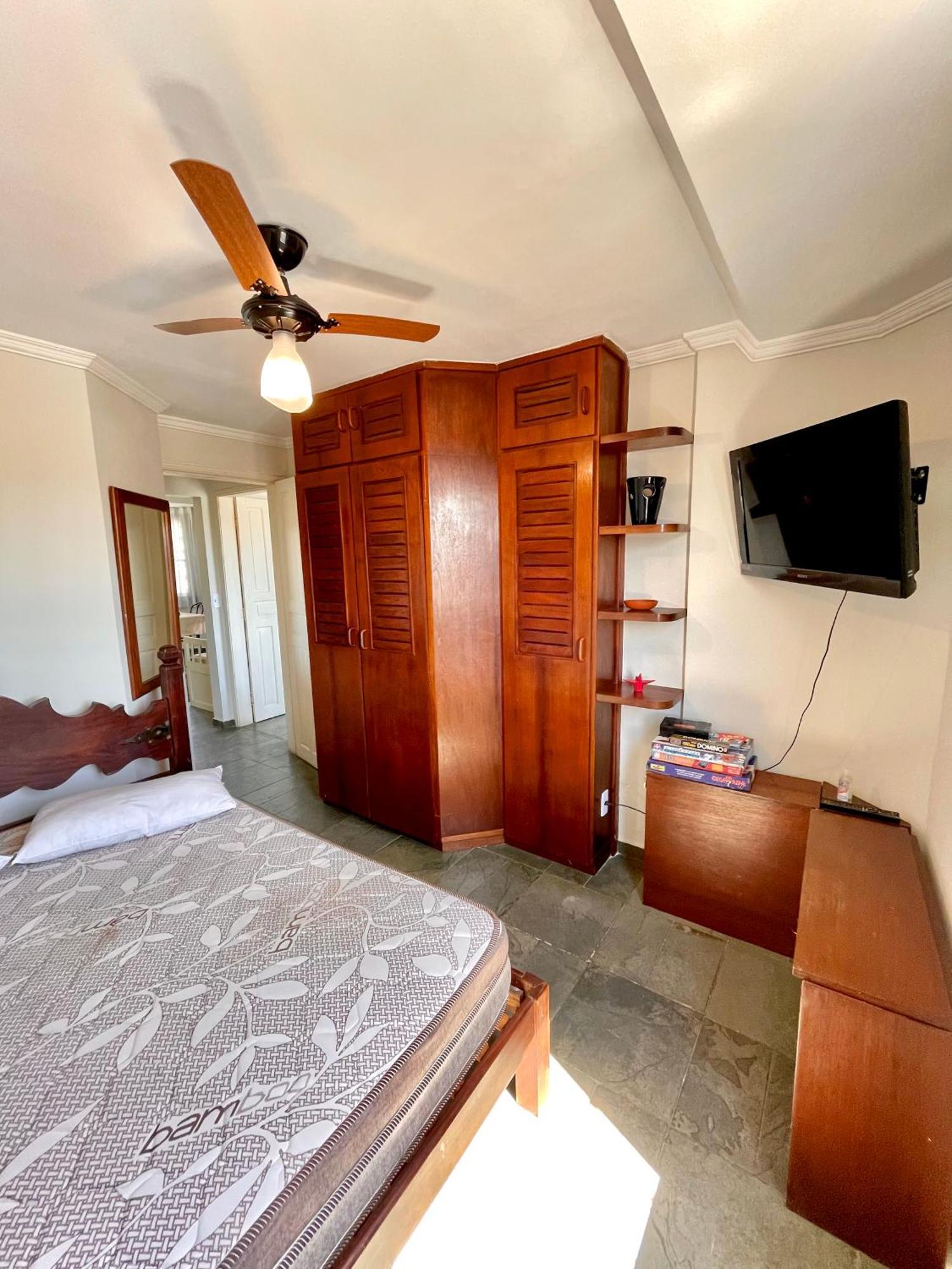 Apto Com Piscina 2 Quadras Da Praia Γκουαρούχα Εξωτερικό φωτογραφία